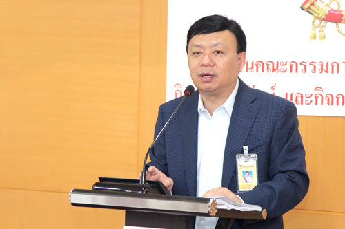 กสทช. รับทราบและเห็นชอบการยืนยันคืนคลื่นความถี่ 1800 MHz จำนวน 4.8 MHz ของ บ. กสท โทรคมนาคม จำกัด (มหาชน) โดยไม่มีเงื่อนไข จาก ก.ไอซีที และให้นำไปรวมกับคลื่นที่จะไปประมูลเป็น 30 MHz และให้รับฟังความคิดเห็นสาธารณะร่างหลักเกณฑ์ประมูล 4G คลื่นความถี่ 1800 MHz ในวันที่ 18 ก.ค. 2558
